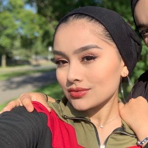 Meet your Posher, Hadice